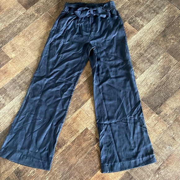 Marine Layer XS Ivy Wide Leg Pant in Faded Black - Picture 4 of 5
